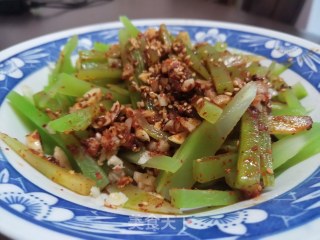 酸辣莴笋的做法步骤：8
