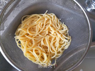 咖喱鸡肉炒面的做法步骤：3