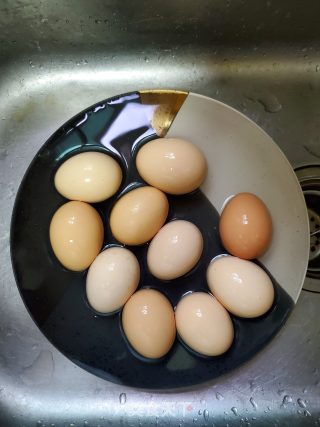 卤蛋的做法步骤：1