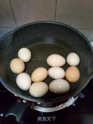 卤蛋的做法步骤：2