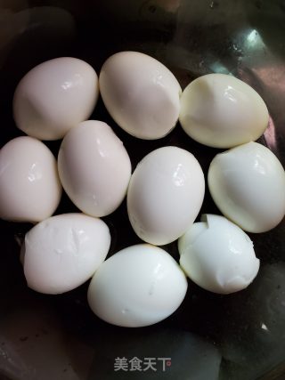卤蛋的做法步骤：4
