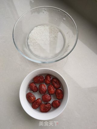 红枣糯米粥的做法步骤：1