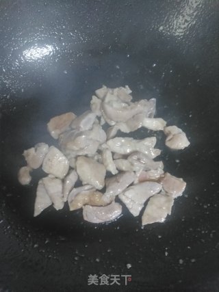 青笋银耳炒肉片的做法步骤：5