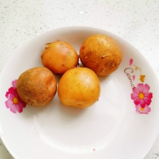 酸辣土豆丝的做法步骤：1