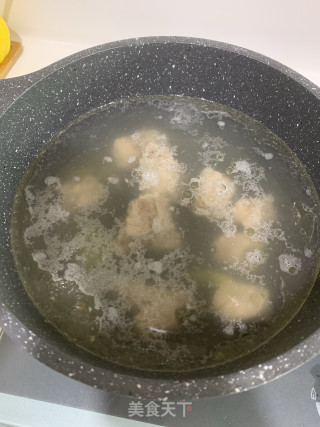 西洋菜猪骨汤的做法步骤：3