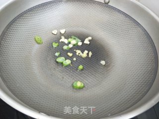 白菜炒香菇的做法步骤：4