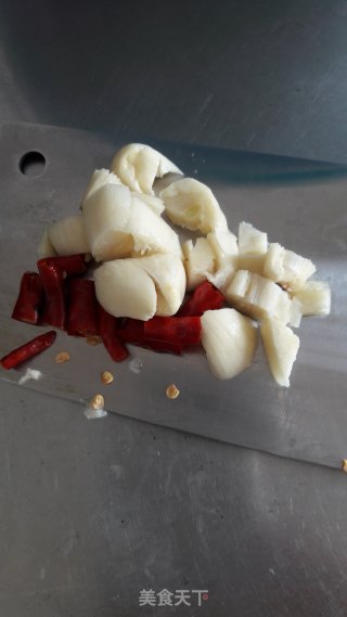 酸辣炒青瓜的做法步骤：2