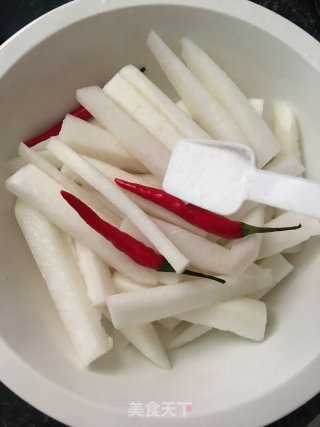 酸辣白萝卜的做法步骤：4