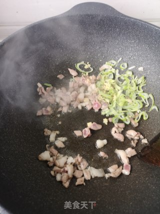下饭菜爆炒豆干三丁的做法步骤：3