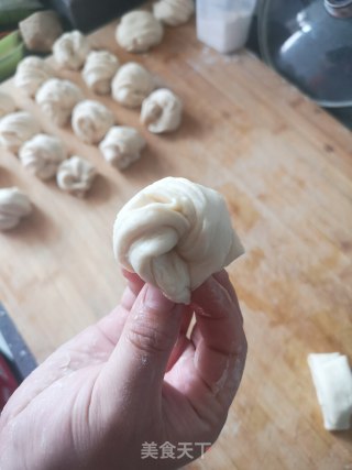 基础版小花卷儿的做法步骤：12