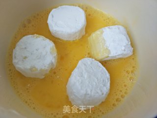 酥炸香蕉的做法步骤：4