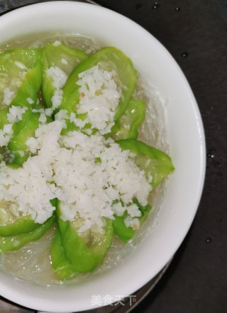 蒜蓉粉丝丝瓜的做法步骤：4