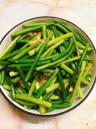 蒜薹炒鸡胸肉的做法步骤：7