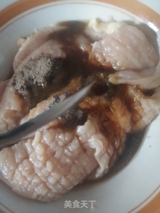 嫩煎鸡胸肉的做法步骤：5