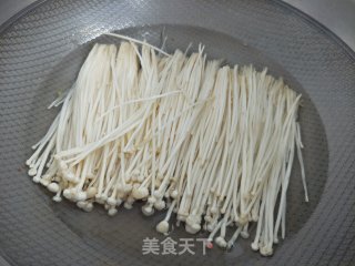肉末炝拌金针菇的做法步骤：2