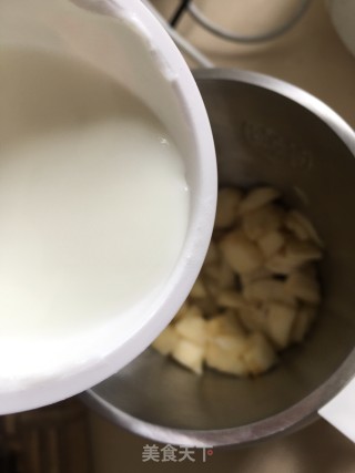 香蕉苹果酸奶昔的做法步骤：6