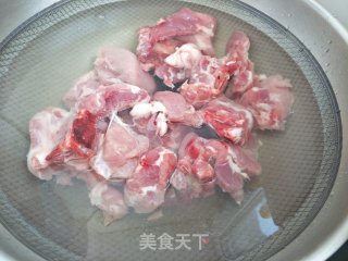 豆角排骨炖粉条的做法步骤：2