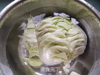 圆白菜素炒饼的做法步骤：1