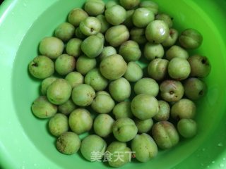 青梅酒的做法步骤：4