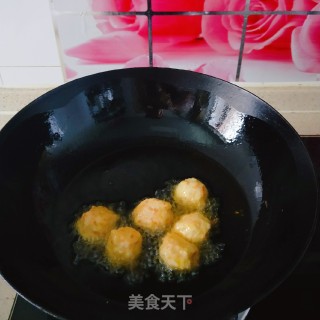 油炸鸡肉丸的做法步骤：9