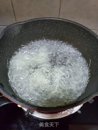猪排拌米粉的做法步骤：3