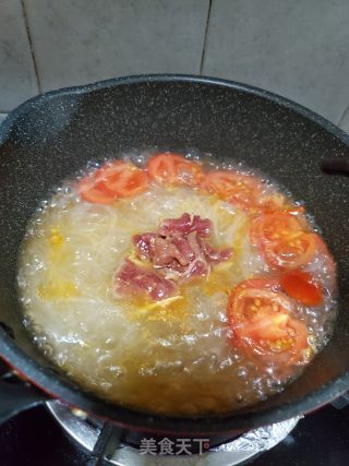 番茄牛肉汤米粉的做法步骤：6