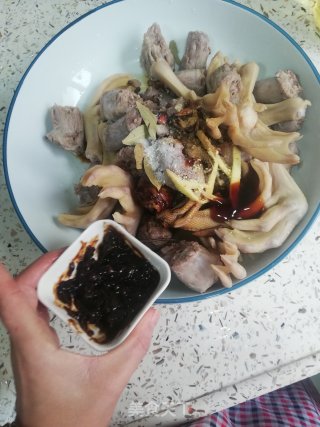 家常卤鸭脖鸭掌的做法步骤：5