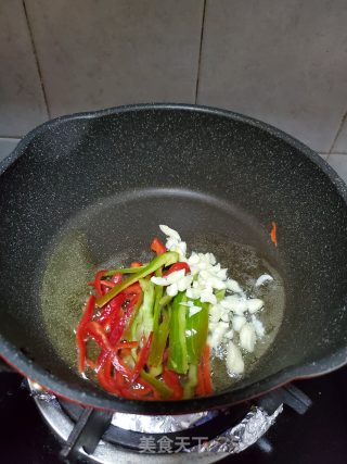 椒丝腐乳炒空心菜的做法步骤：5