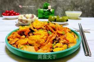 双菇辣白菜炒鸡蛋的做法步骤：15