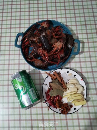 香辣小龙虾的做法步骤：1