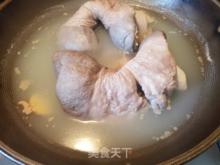 胡椒猪肚腐竹鸡汤的做法步骤：5