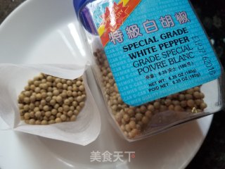 胡椒猪肚腐竹鸡汤的做法步骤：7