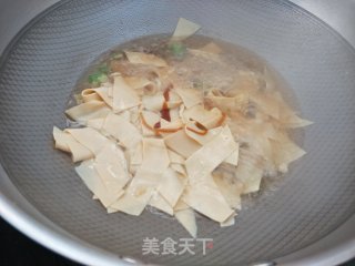 白菜炒干豆腐的做法步骤：5