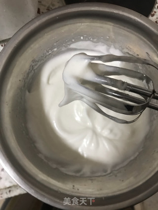 原味戚风蛋糕的做法步骤：8