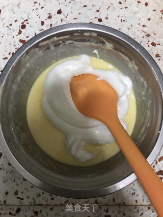 原味戚风蛋糕的做法步骤：9
