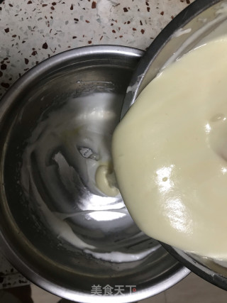 原味戚风蛋糕的做法步骤：12