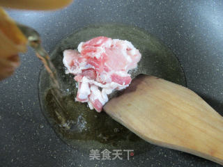 青椒五花肉炒香锅豆腐的做法步骤：3