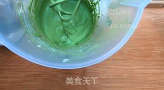 仿400次抹茶奶茶，简单快手，醇厚奶香配上抹茶清香，一口下去非常惬意。的做法步骤：3