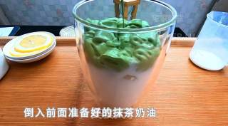 仿400次抹茶奶茶，简单快手，醇厚奶香配上抹茶清香，一口下去非常惬意。的做法步骤：5