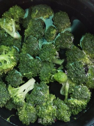 白灼花椰菜的做法步骤：3