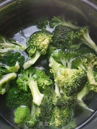 白灼花椰菜的做法步骤：4