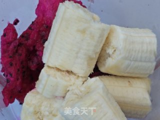 香蕉火龙果汁的做法步骤：3