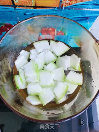 冬瓜丸子汤的做法步骤：3