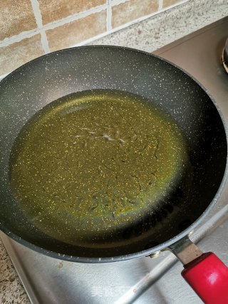 香煎巴沙鱼的做法步骤：5