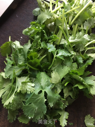 鲮鱼丸粉条汤的做法步骤：3