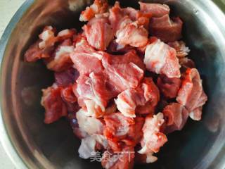 烤羊肉串-家庭简易版的做法步骤：2