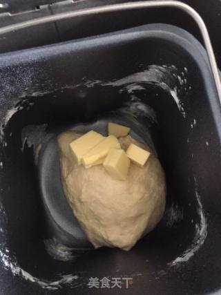 肉松辫子面包的做法步骤：3