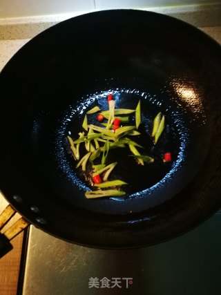 酸辣豆芽的做法步骤：3