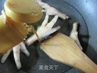 笋干菜夜开花煮鸡爪的做法步骤：4