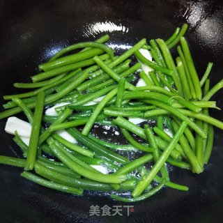 蒜香南瓜苗的做法步骤：10